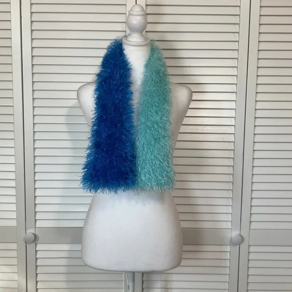 NWT Handmade Loom Knited Blue Furry Scarf 36”
